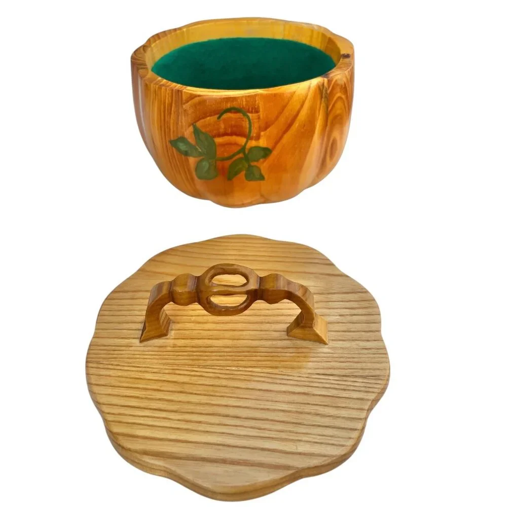 Don Bacigalup Handcrafted Wooden Lidded Bowl Felt Lining & Leaf Design Marked